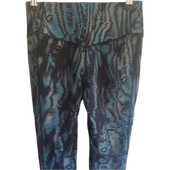 NIKE Women's Legendary Waves Capri Leggings Blue Size Small - Picture 5 of 7
